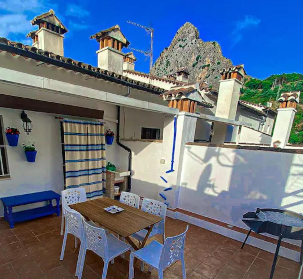 Grazalema - Casita La Calma - Incredible Views, Clima Frio-Calor, Wifi & Private Parking Optional Villa Eksteriør bilde