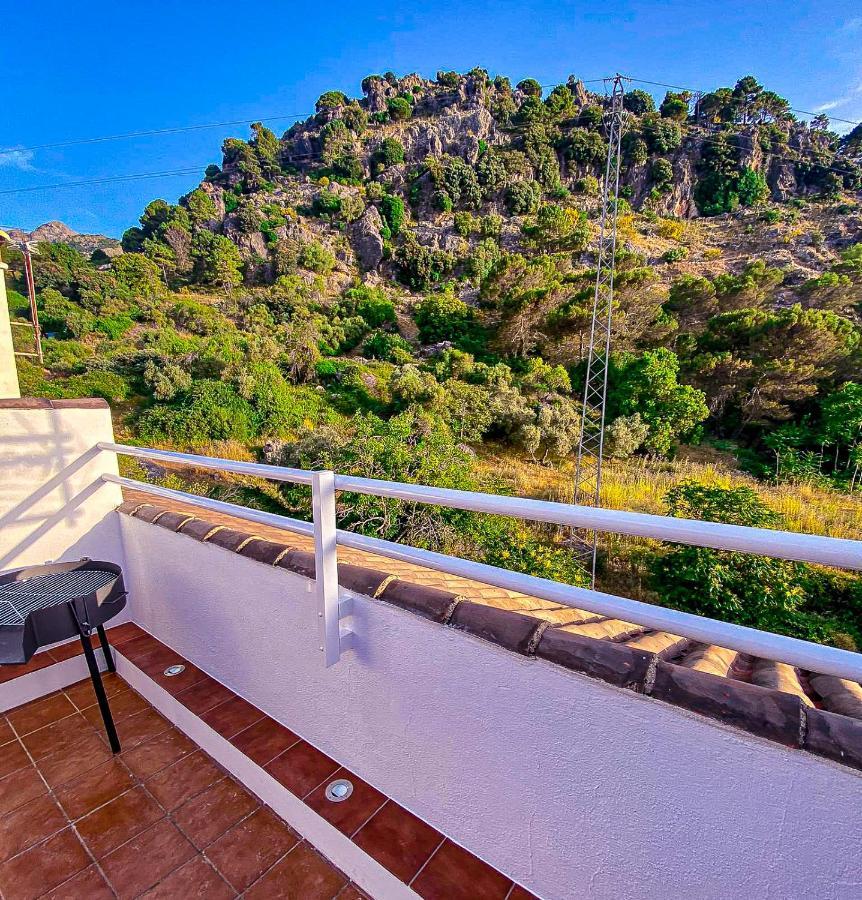 Grazalema - Casita La Calma - Incredible Views, Clima Frio-Calor, Wifi & Private Parking Optional Villa Eksteriør bilde